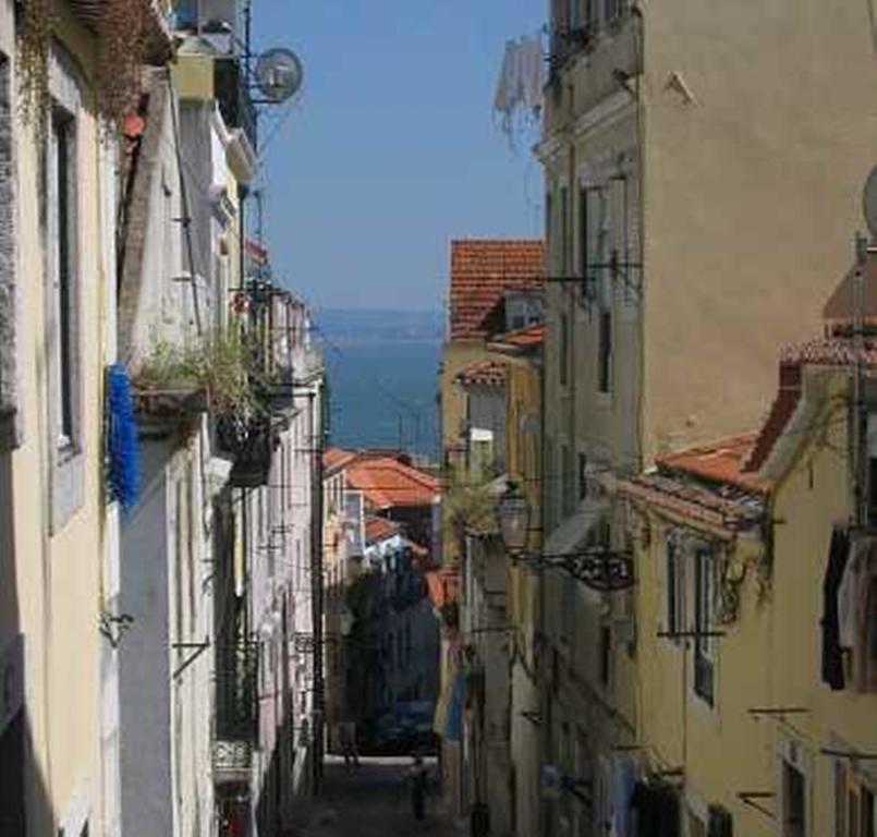 New House Design, Typical Lisbon 아파트 객실 사진
